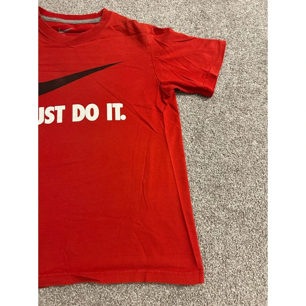 Nike Just Do It Graphic T-Shirt Boys Medium Red Excellent Swoosh Logo Tee